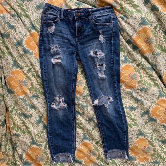 Low-rise Cropped Ripped Jeans 3 - Picture 2 of 4